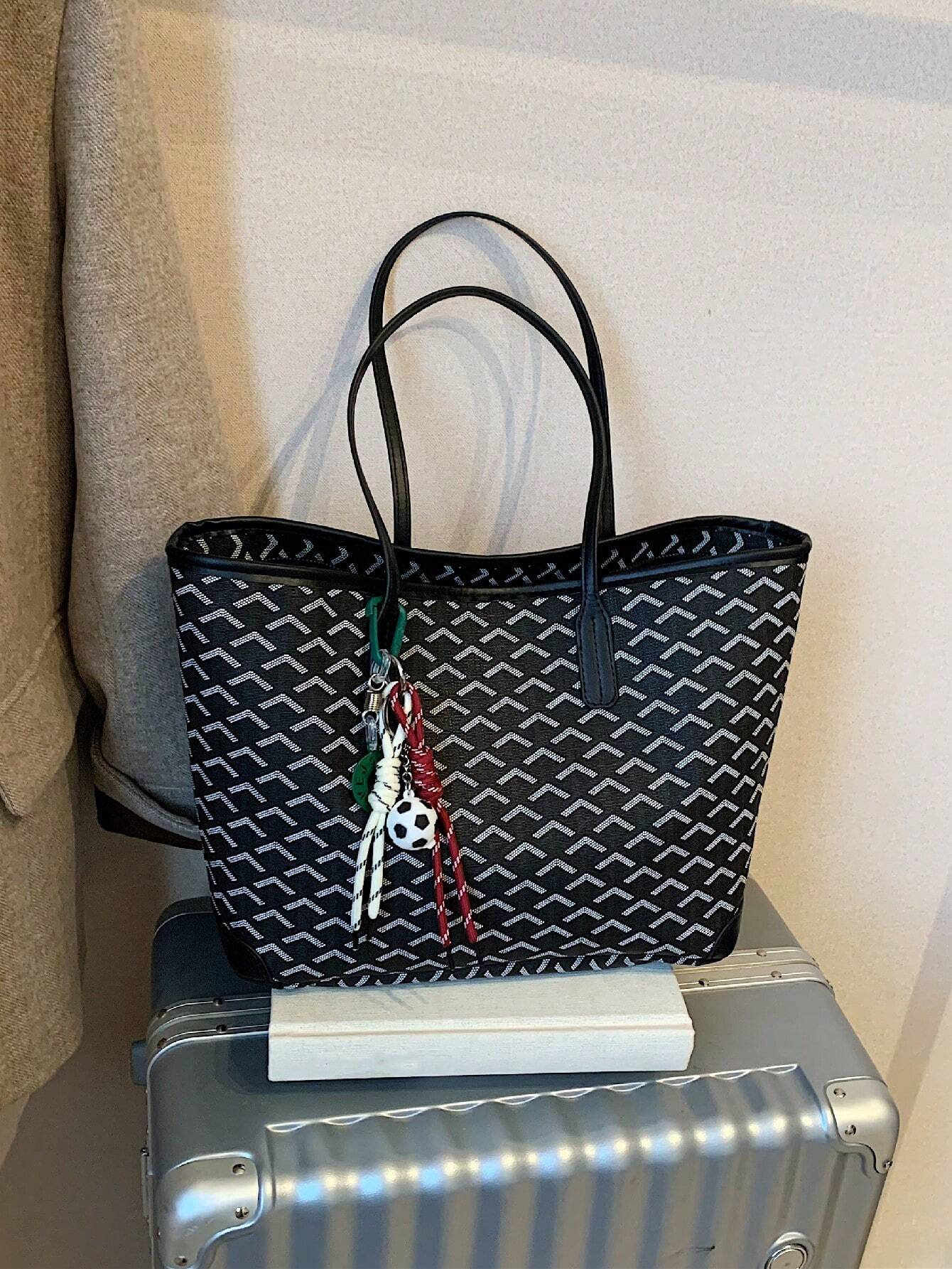 Torebka GeoLuxe w kolorze czarnym – widok z przodu